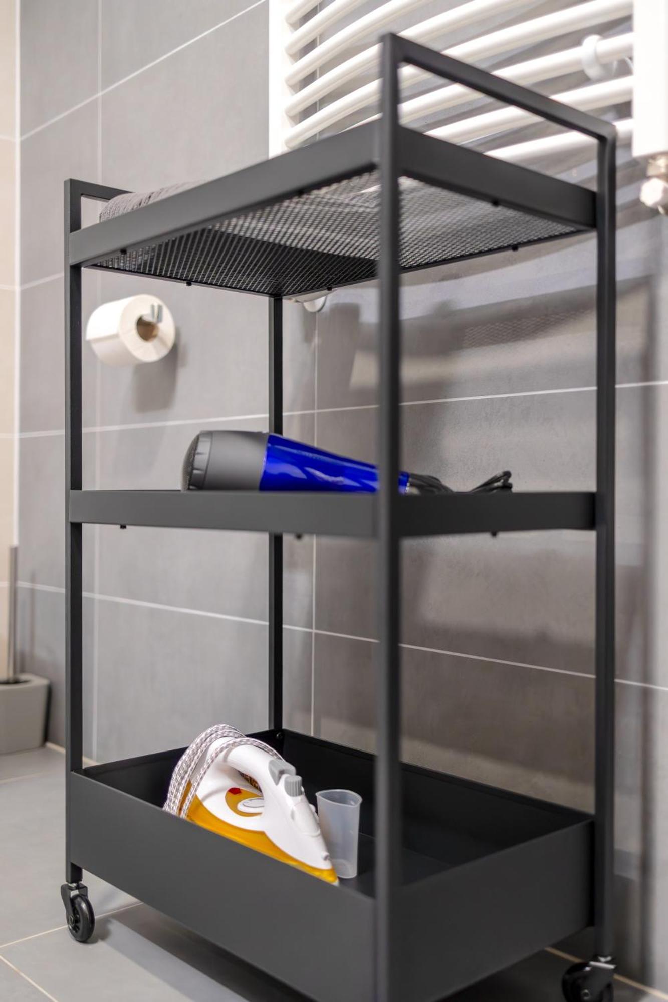 Апартаменты Bright 2Br - 8Th Floor, Balcony, Free Parking - By Gravity Прага Экстерьер фото